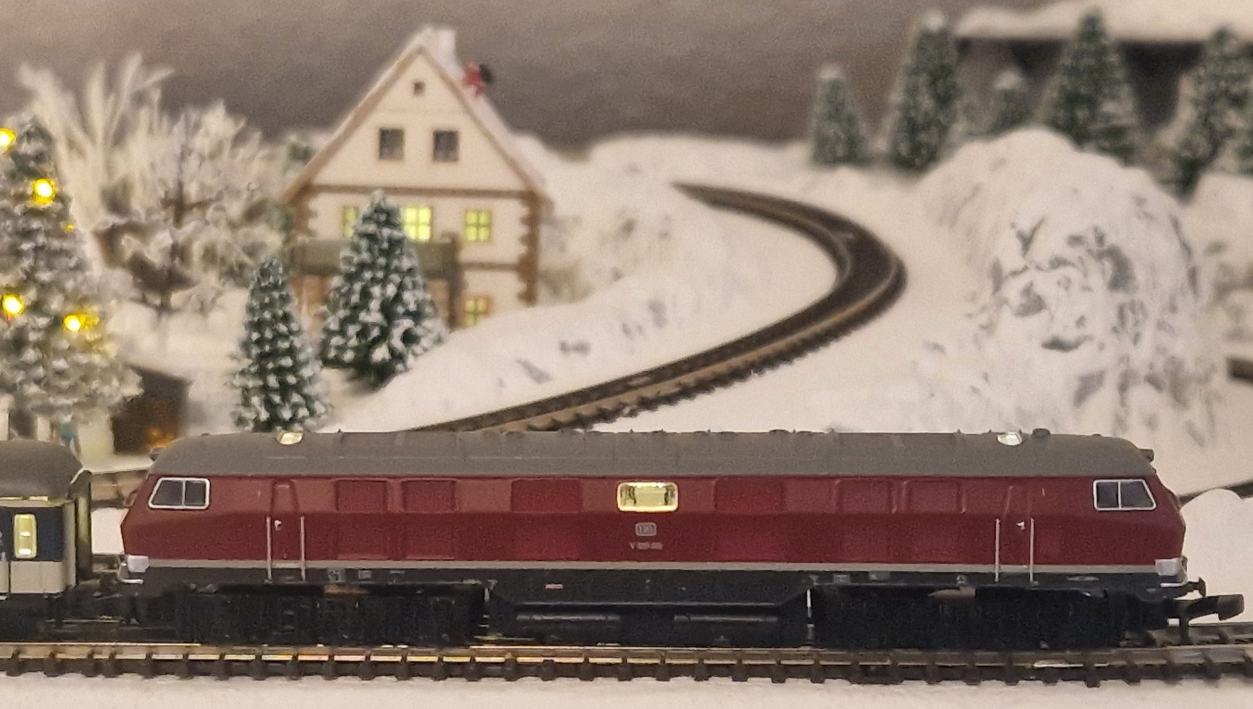 Schnellzugwagen-Set „Pop-Wagen“ mit Beleuchtung (Märklin 87402)
